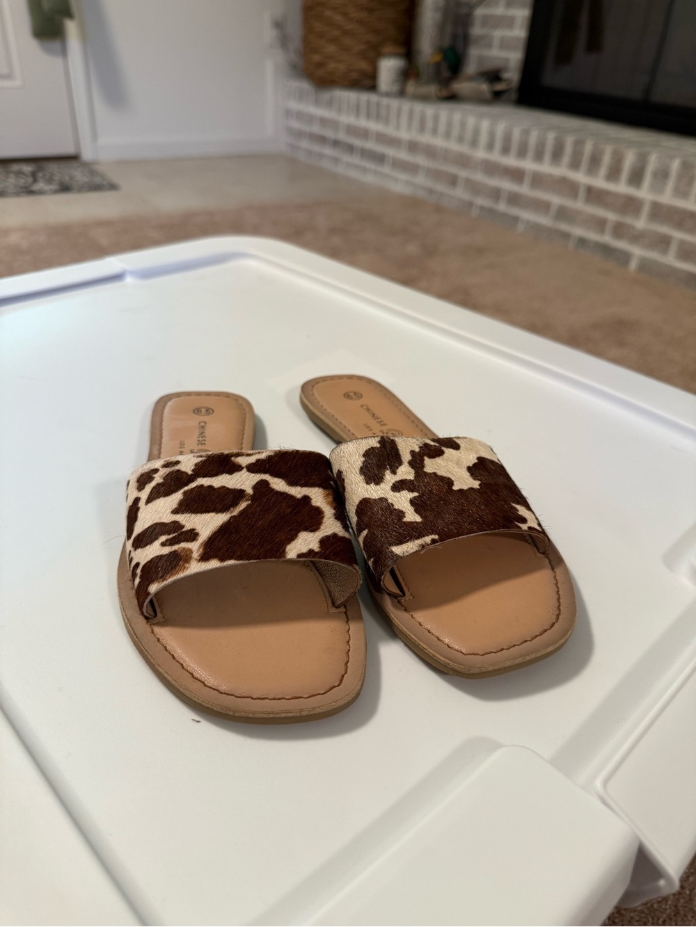 Chinese Laundry Women’s Slide Sandals in Brown Cowhide Pattern